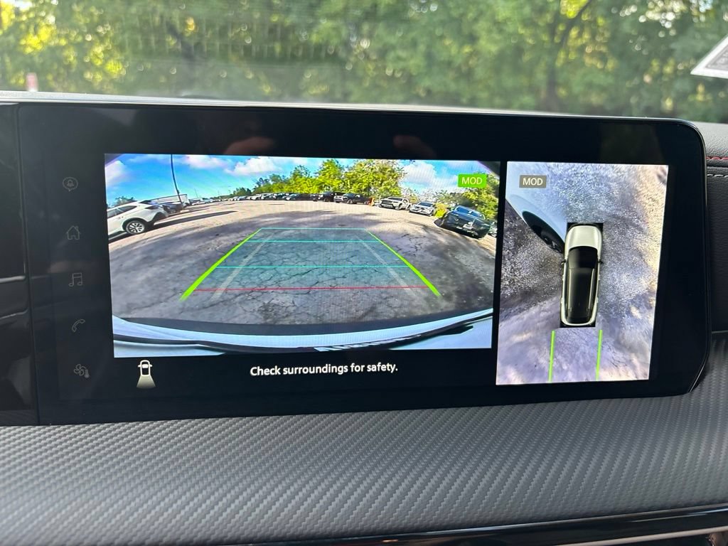 Certified 2025 Nissan Kicks SR AWD/4WD image 24