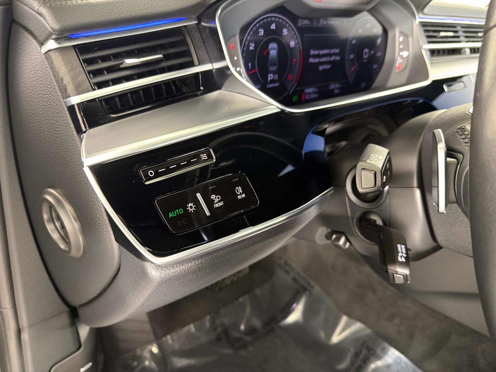 Used 2023 Audi A8 L 3.0T w/ Comfort Plus Package AWD/4WD image 42