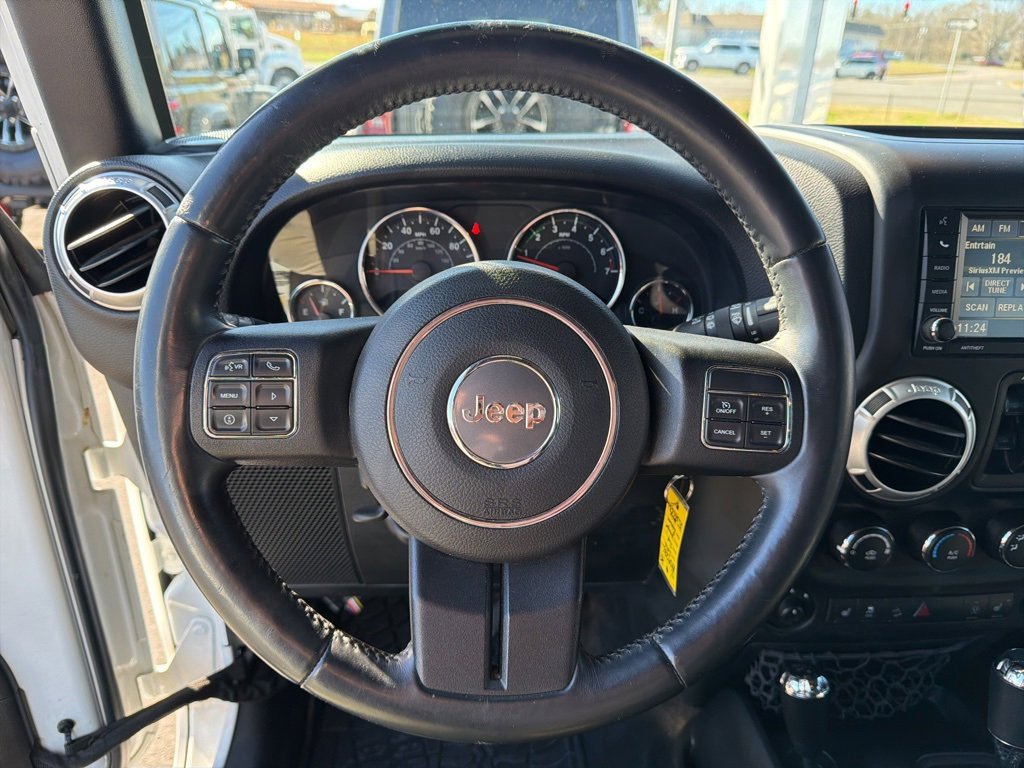 Used 2015 Jeep Wrangler Unlimited Rubicon w/ Connectivity Group image 40