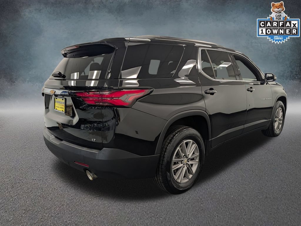 Used 2023 Chevrolet Traverse LT FWD image 4