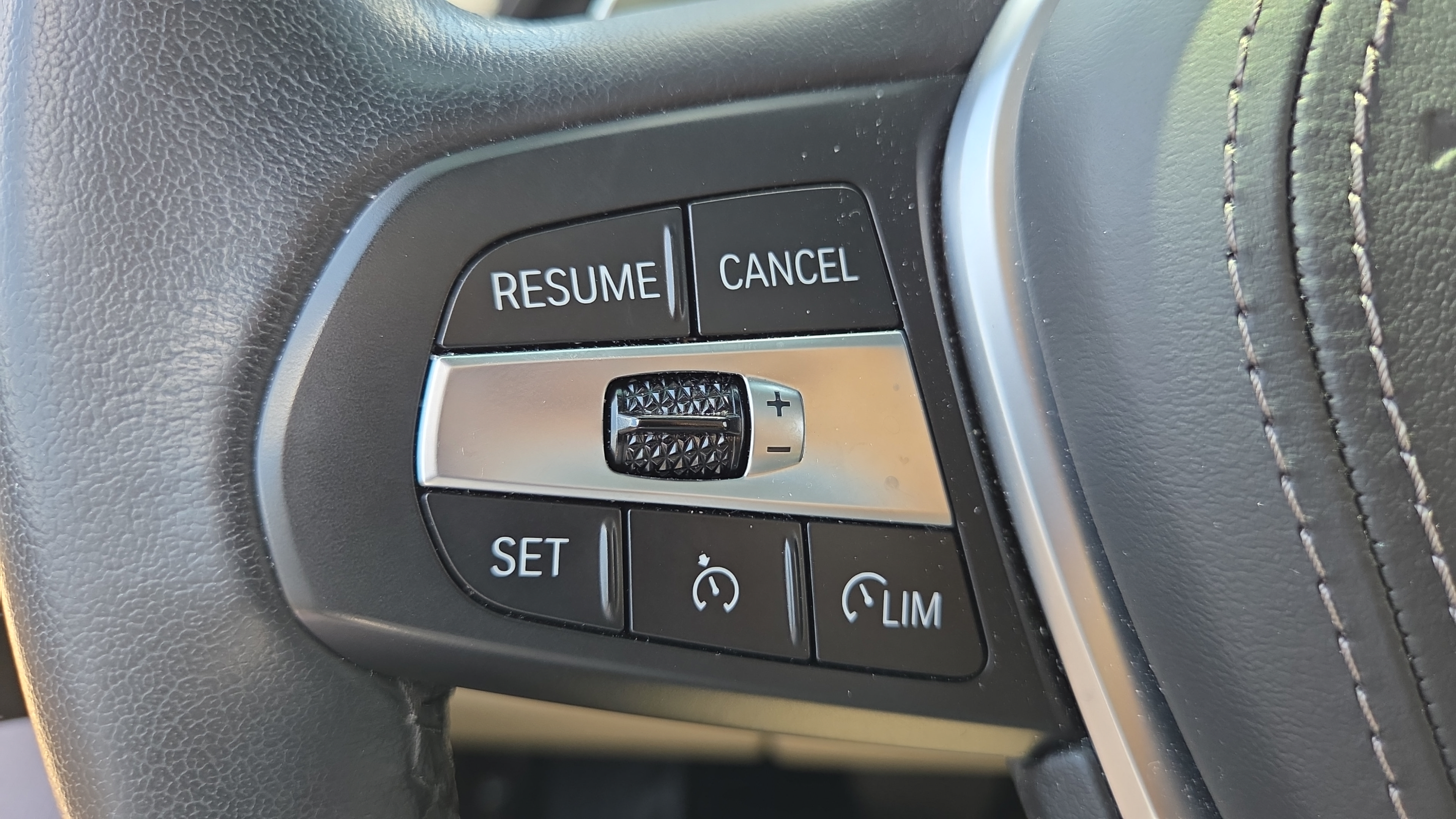 Used 2022 BMW X5 sDrive40i w/ Premium Package RWD image 22