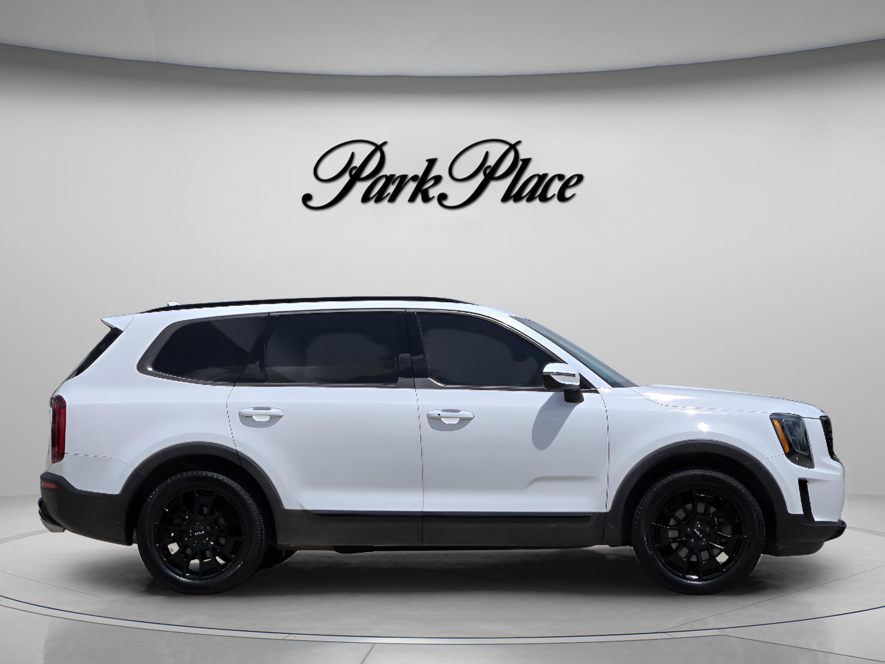 Used 2022 Kia Telluride EX w/ EX Premium Package AWD/4WD image 6