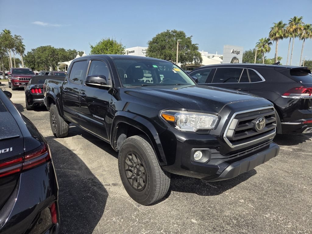 Used 2020 Toyota Tacoma SR5 RWD image 2