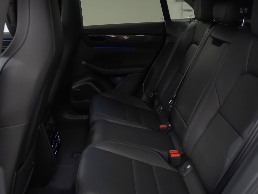 New 2025 Porsche Macan Turbo Electric image 19