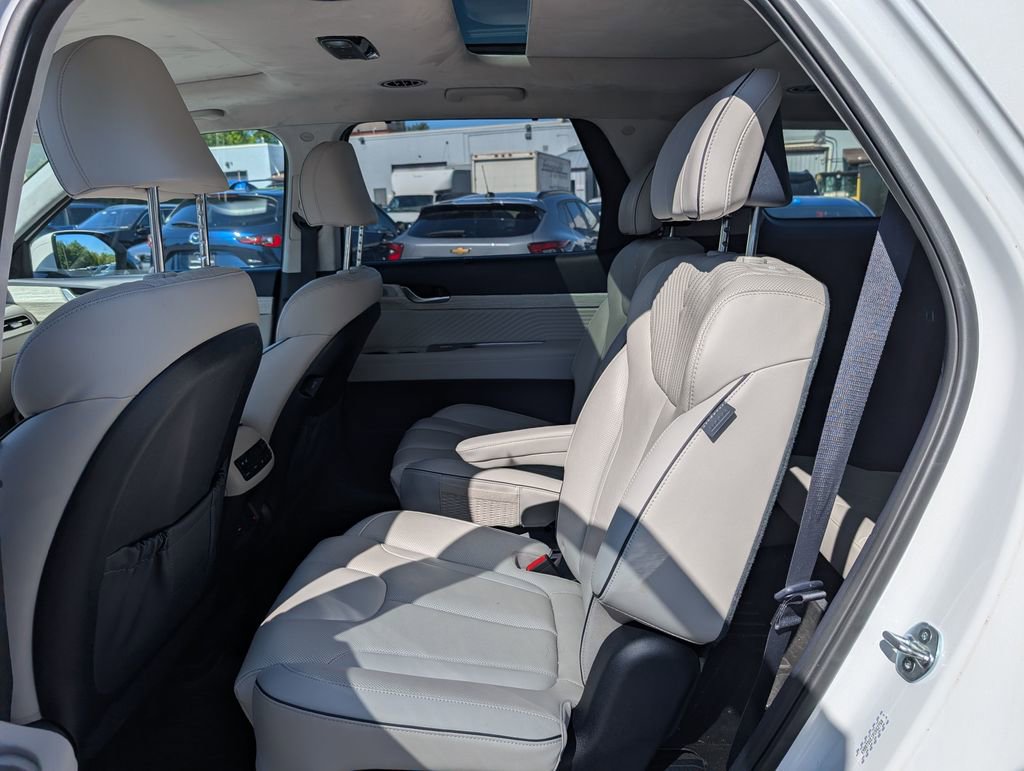 Used 2023 Hyundai Palisade Calligraphy AWD/4WD image 12