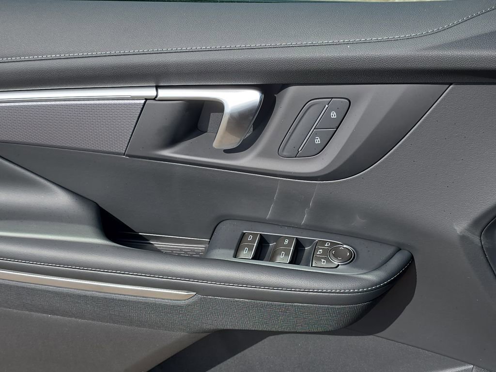 New 2026 Buick Enclave Sport Touring w/ LPO, Floor Liner Package AWD/4WD image 30