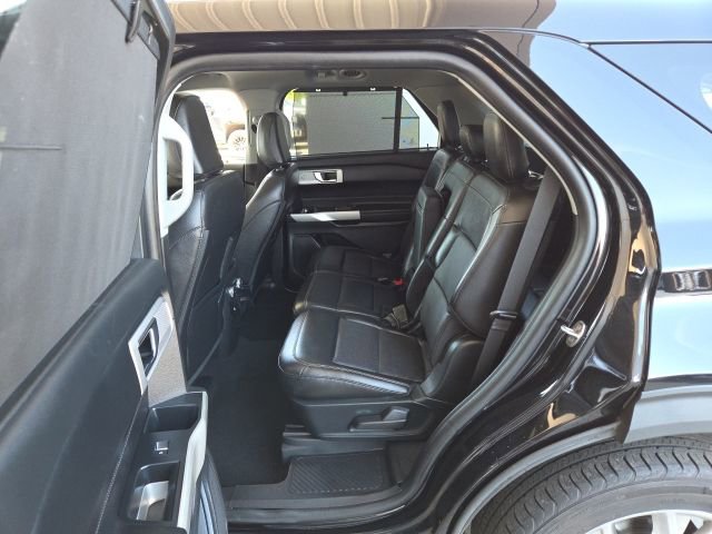 Used 2021 Ford Explorer Limited w/ Equipment Group 301A AWD/4WD image 22