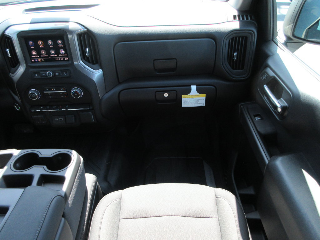 New 2026 Chevrolet Silverado 1500 Custom w/ Turbomax Blackout Package AWD/4WD image 18