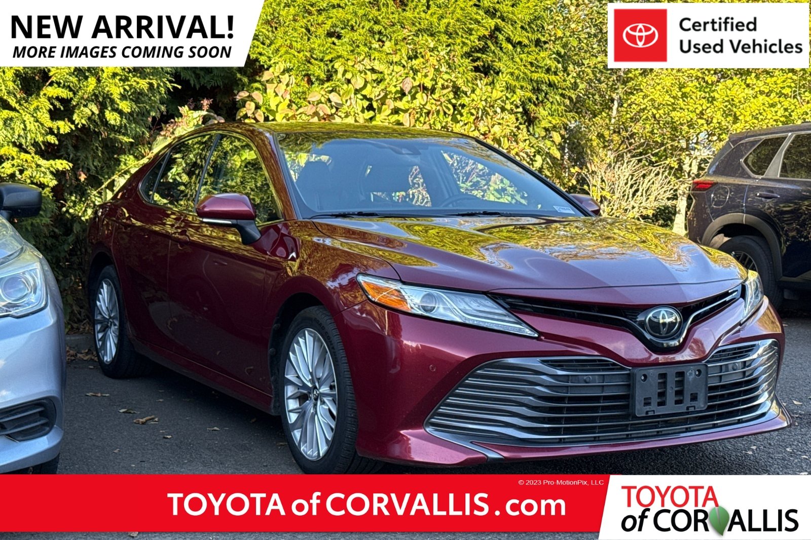 Used 2018 Toyota Camry XLE FWD image 1