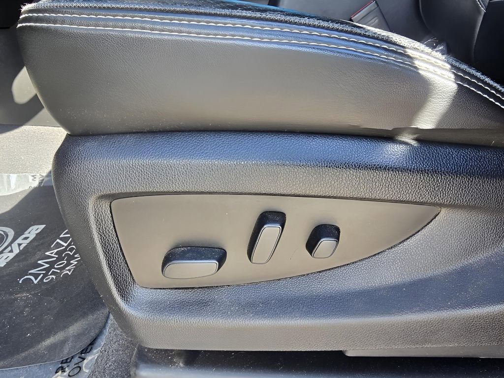 Used 2019 GMC Yukon XL Denali w/ Denali Ultimate Package image 15