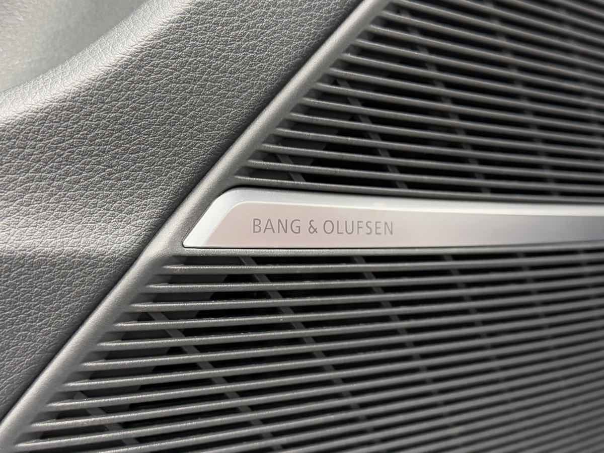 Used 2021 Audi SQ7 Premium Plus w/ Driver Assistance Package image 13