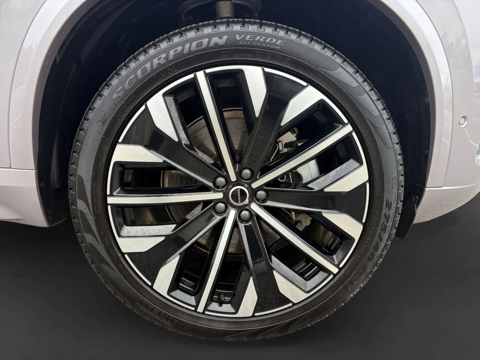 Used 2026 Volvo XC90 B6 Plus AWD/4WD image 9