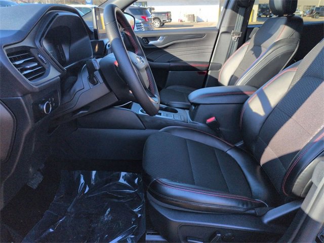 Used 2025 Ford Escape ST-Line image 12