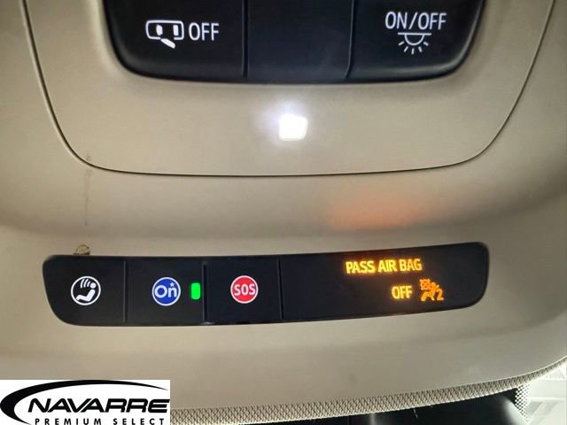 Used 2023 Buick Envision Essence image 23