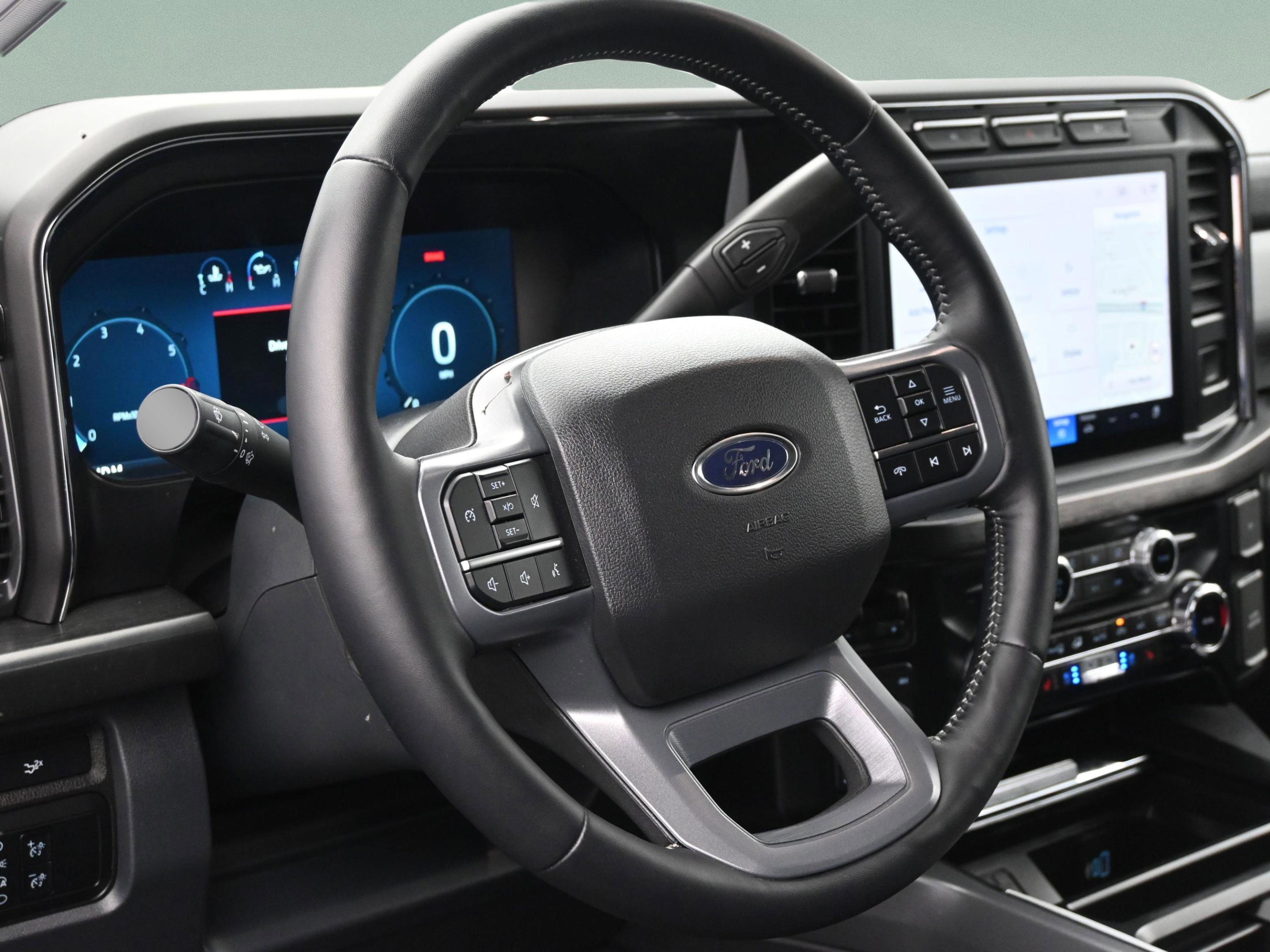 Used 2024 Ford F350 Lariat image 17