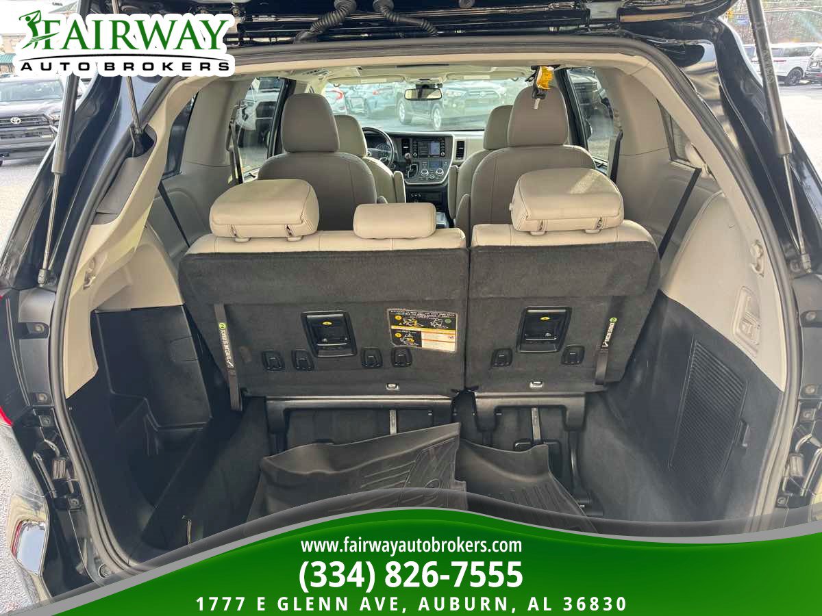 Used 2020 Toyota Sienna Limited Premium w/ Carpet Mat Package AWD/4WD image 30