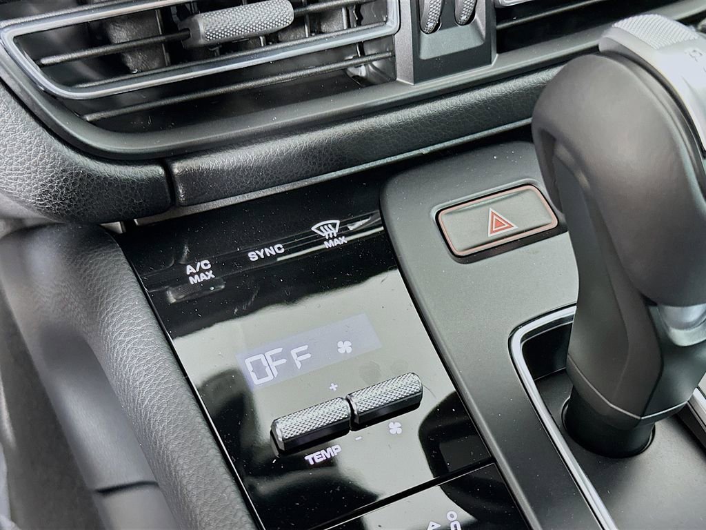 New 2026 Porsche Macan S image 18