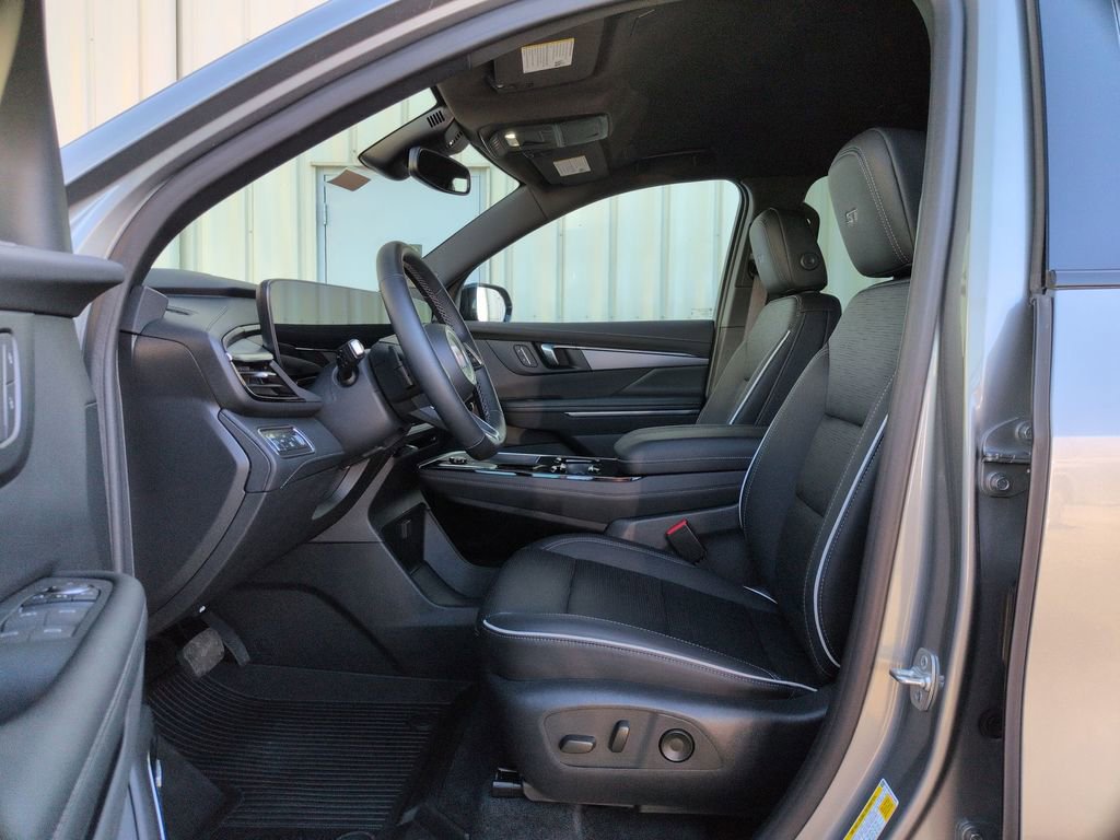 New 2025 Buick Enclave Sport Touring w/ LPO, Floor Liner Package AWD/4WD image 12