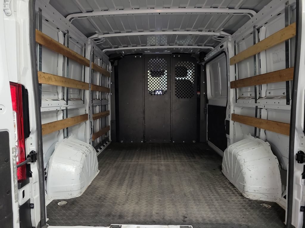 Used 2025 RAM ProMaster 2500 w/ U-Haul Equipment Group FWD image 22