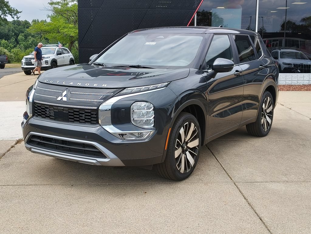 New 2026 Mitsubishi Outlander SE
