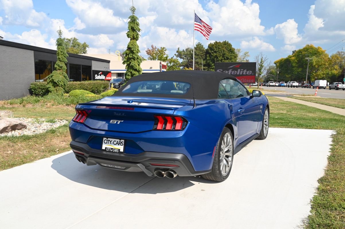 Used 2024 Ford Mustang GT Premium image 5
