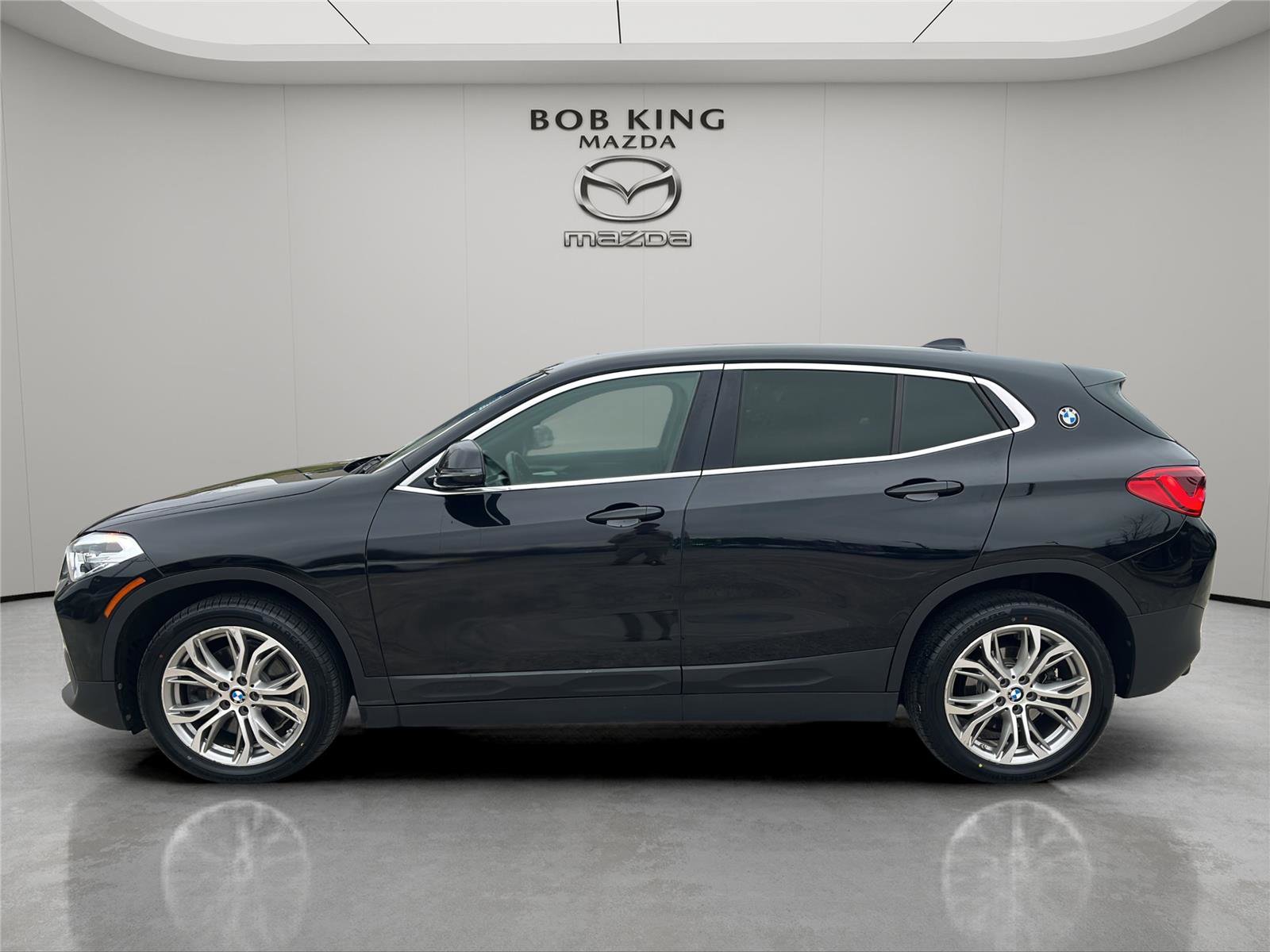 Used 2018 BMW X2 xDrive28i image 2