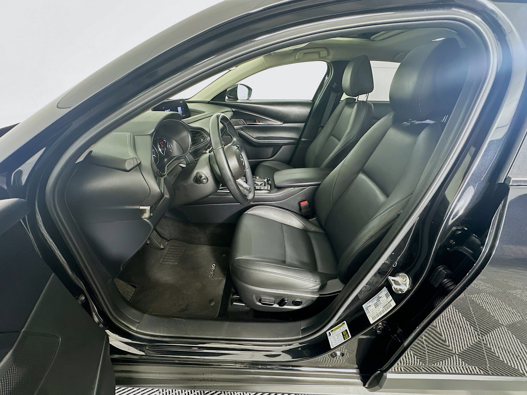 Used 2025 MAZDA CX-30 AWD 2.5 S w/ Preferred Package image 13