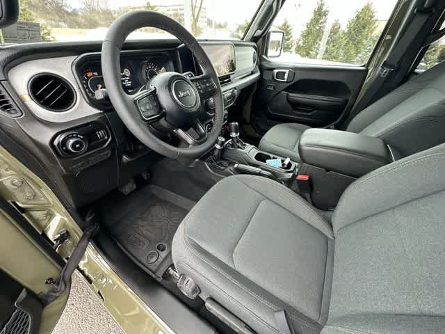 Used 2026 Jeep Wrangler Unlimited Sport AWD/4WD image 16
