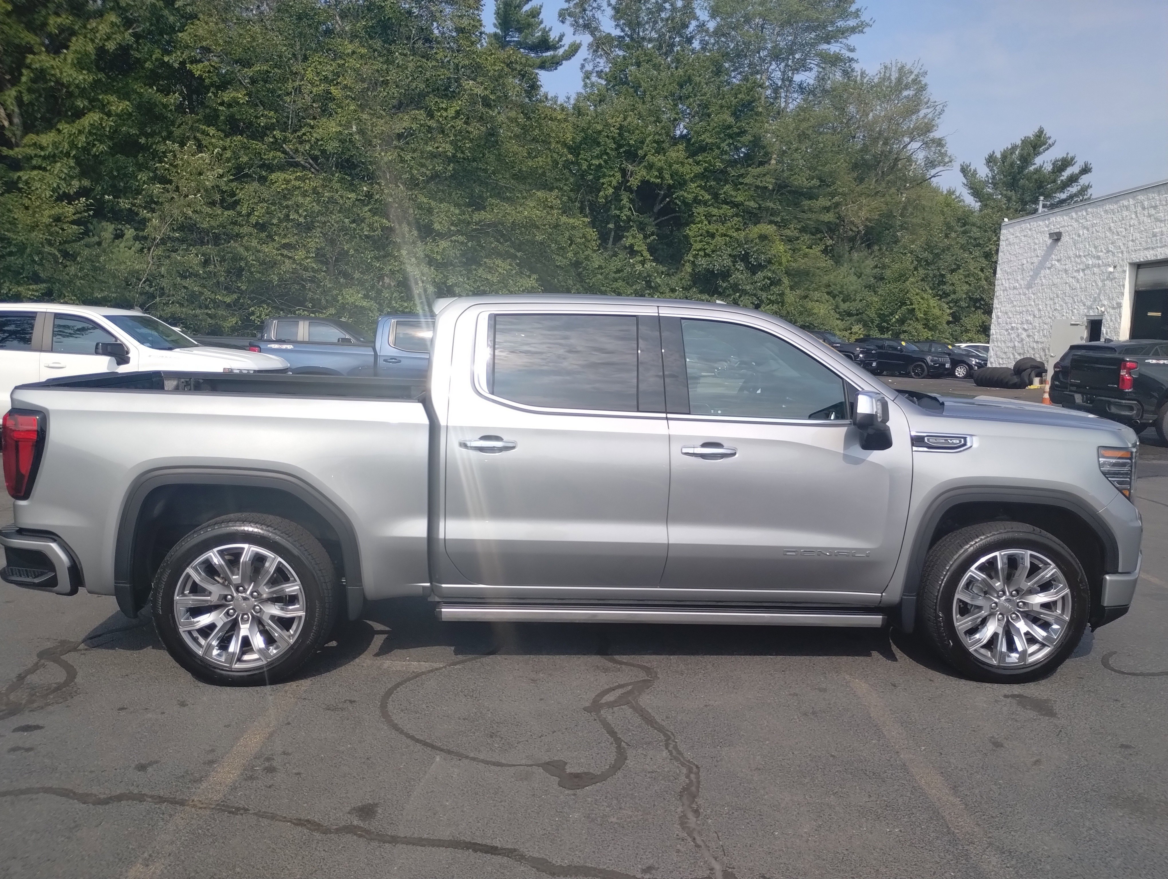Used 2024 GMC Sierra 1500 Denali w/ Denali Reserve Package image 2
