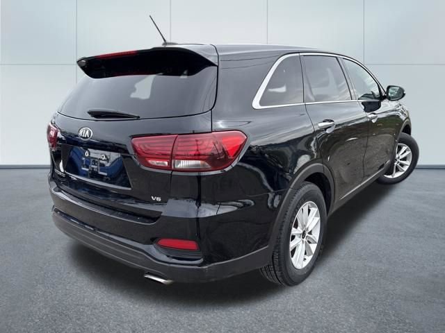 Used 2019 Kia Sorento LX image 4
