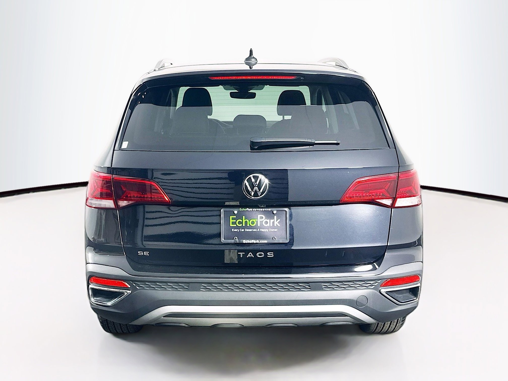 Used 2024 Volkswagen Taos SE image 7