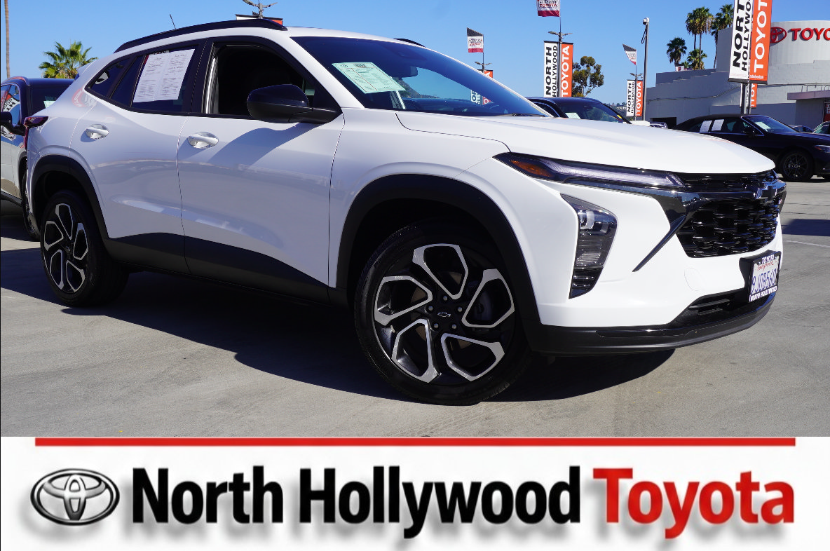 Used 2024 Chevrolet Trax RS w/ Sunroof Package