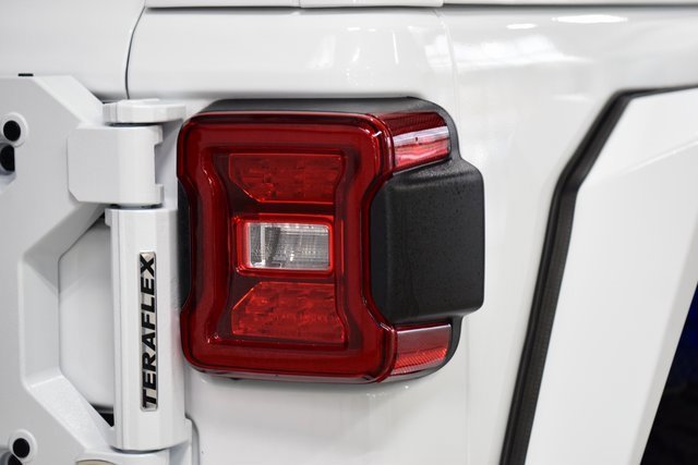 Used 2024 Jeep Wrangler Sahara w/ Safety Group image 19