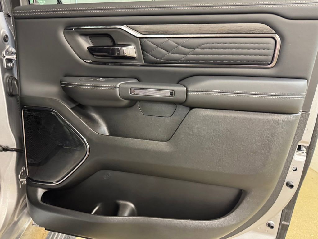 Used 2025 RAM 1500 Limited w/ Body Color Bumper Group image 27