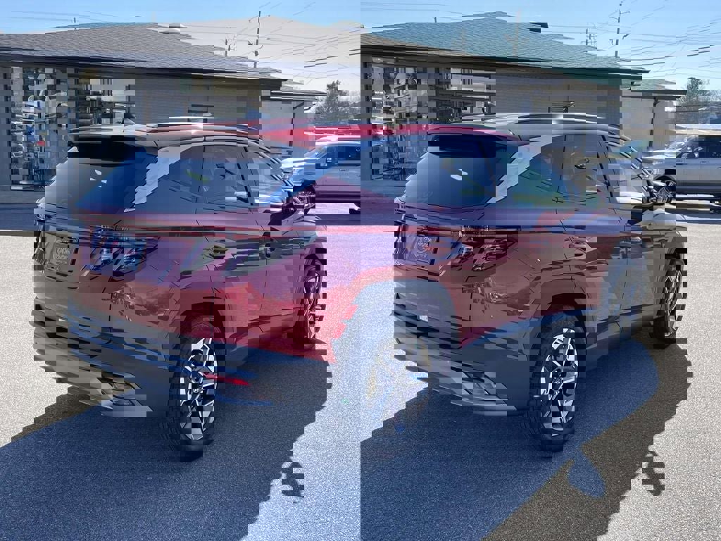 New 2026 Hyundai Tucson SEL image 3