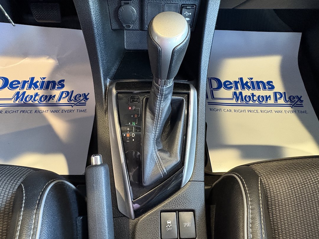Used 2015 Toyota Corolla S FWD image 18
