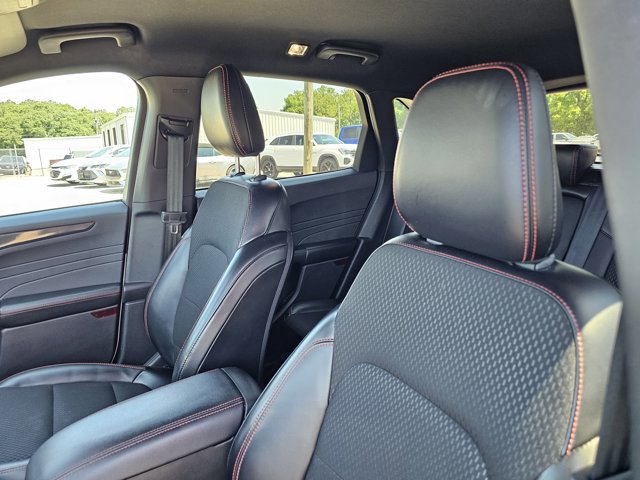 Used 2025 Ford Escape ST-Line FWD image 18
