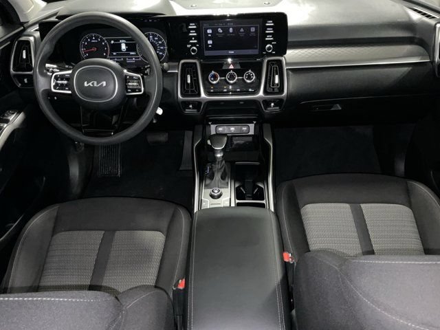 Used 2023 Kia Sorento LX FWD image 9