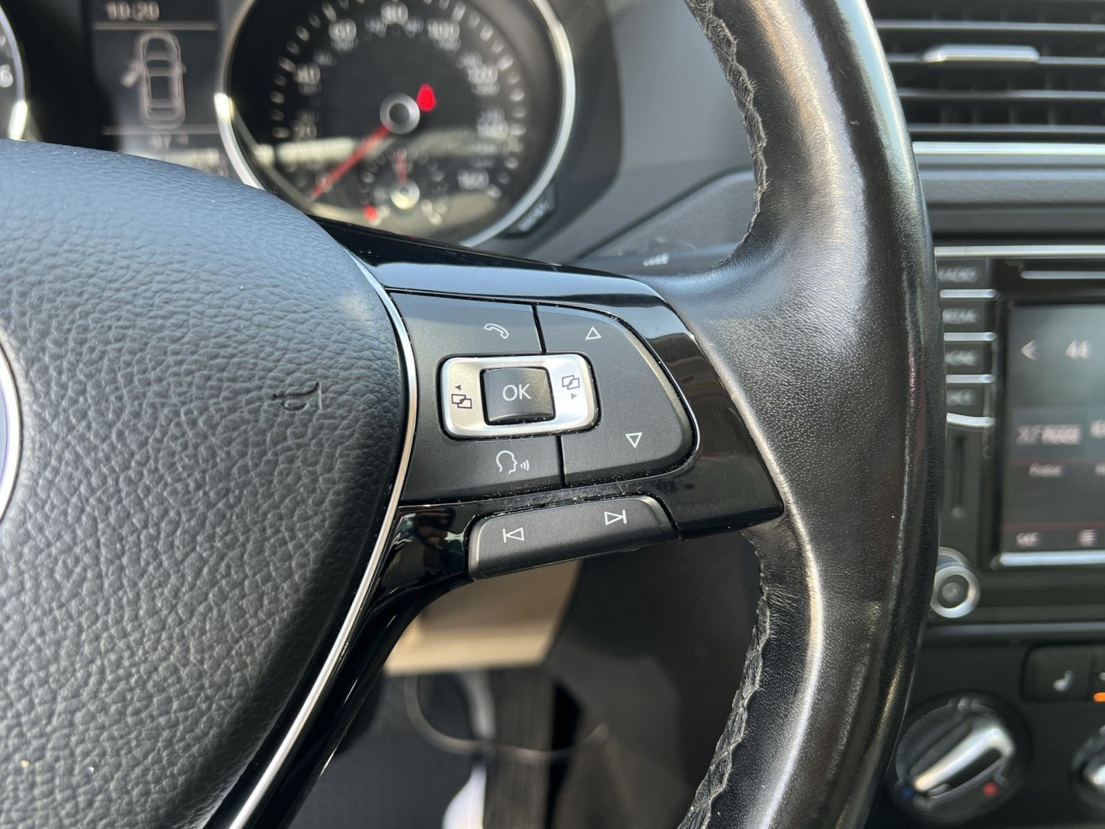 Used 2018 Volkswagen Jetta SE FWD image 33