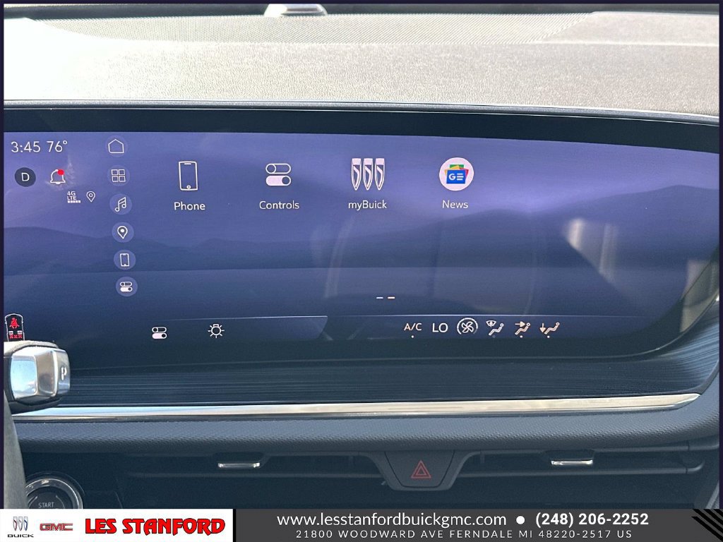 Used 2024 Buick Envision Preferred AWD/4WD image 31