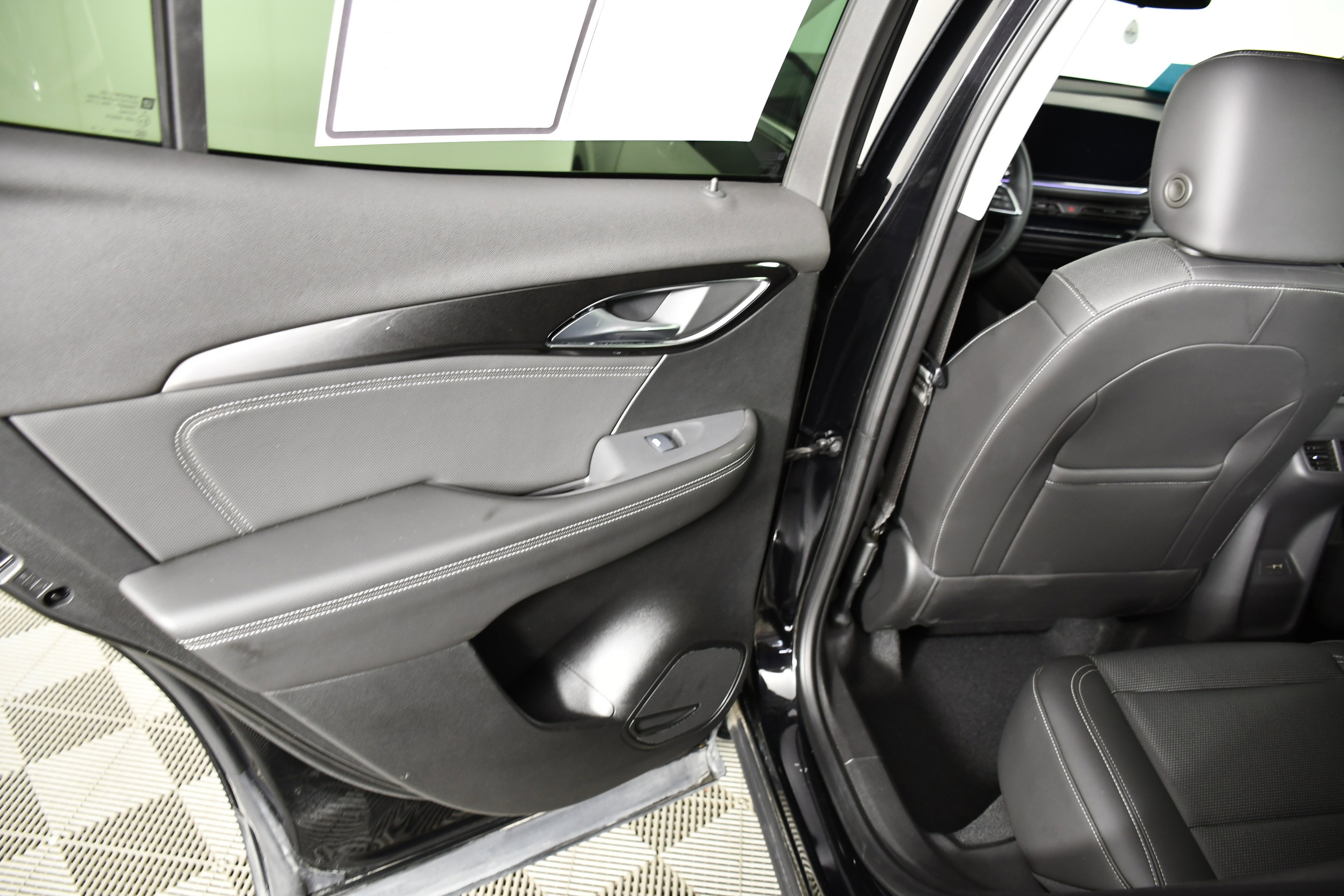 Used 2024 Buick Envision Preferred AWD/4WD image 46