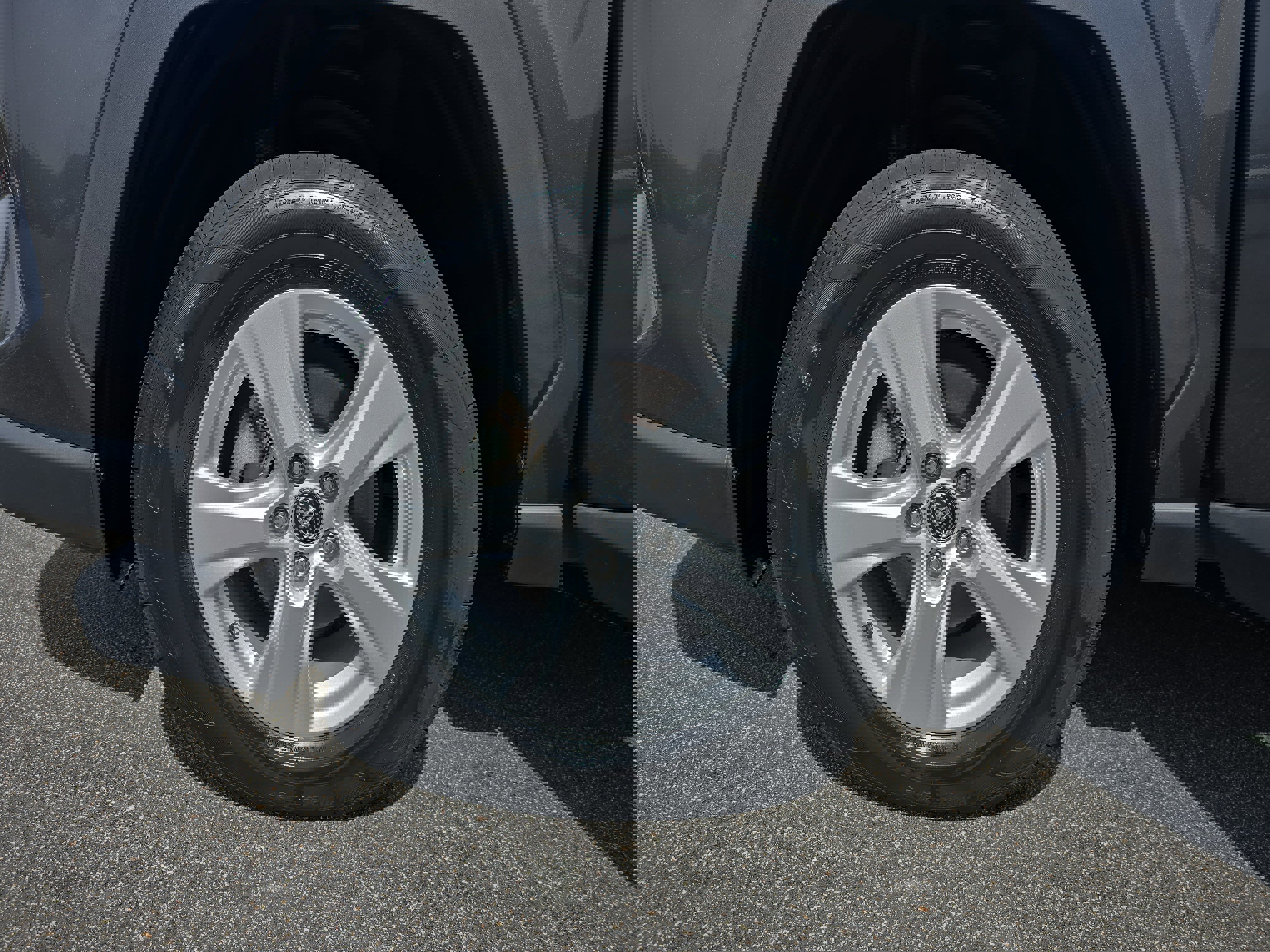 Used 2021 Toyota RAV4 XLE w/ Convenience Package image 36