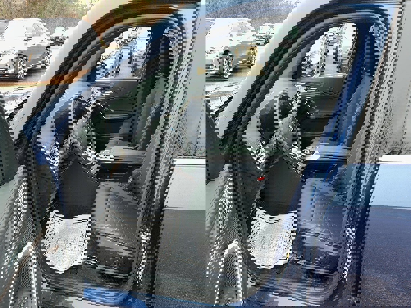 Used 2025 BMW X1 xDrive28i w/ Premium Package image 9