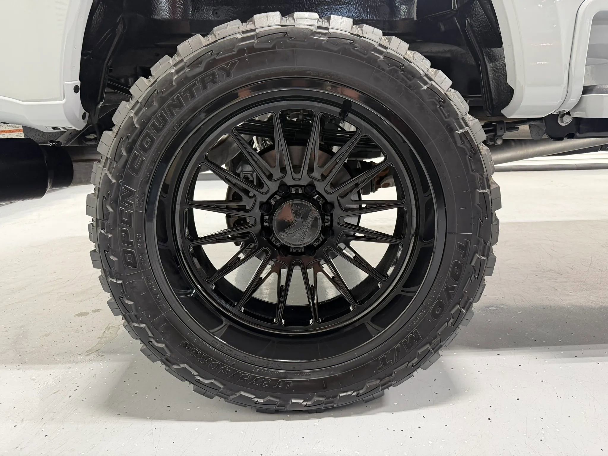 Used 2025 Ford F250 Platinum image 23