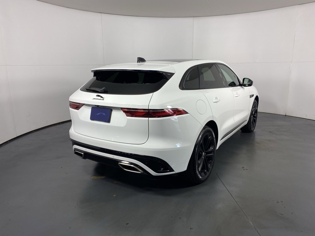 Used 2025 Jaguar F-PACE R-Dynamic S image 5