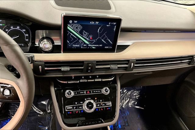 Used 2022 Lincoln Corsair FWD w/ Premium Package image 30