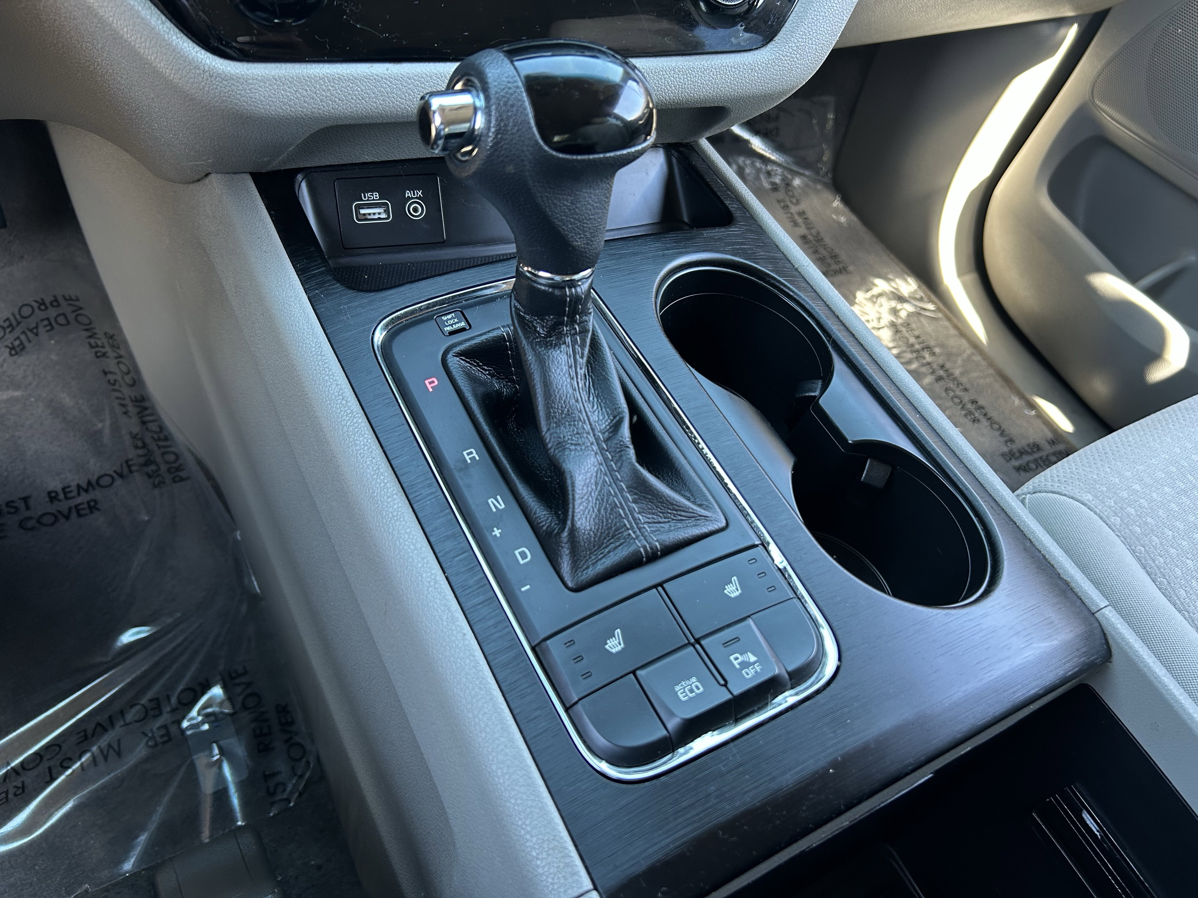 Used 2016 Kia Sedona LX w/ LX Convenience Package image 27