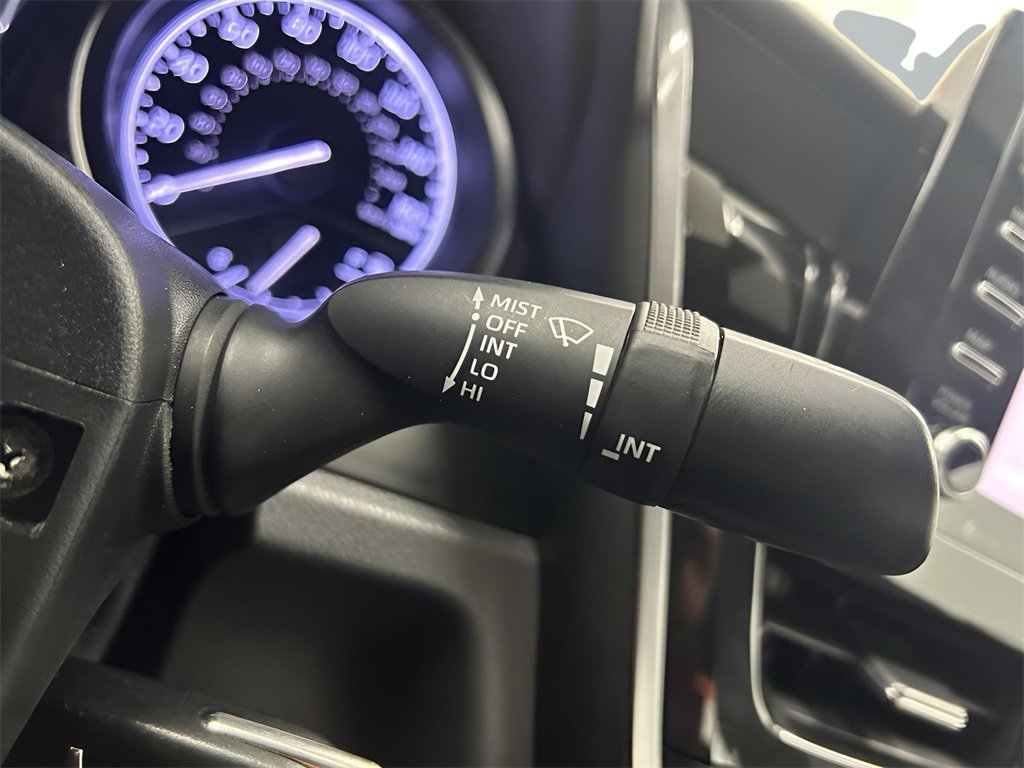 Used 2021 Toyota Camry SE image 14