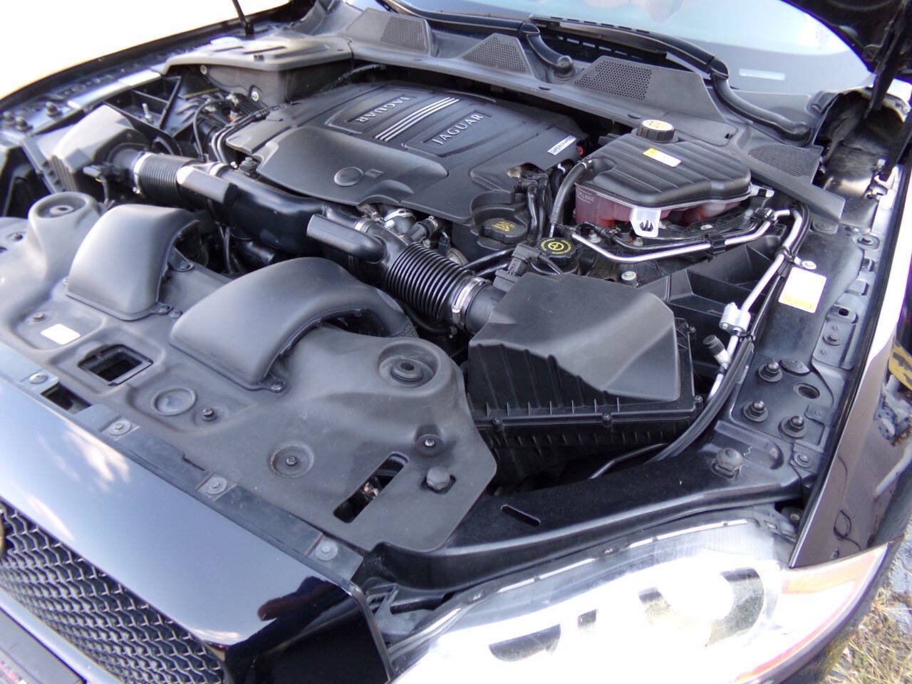 Used 2013 Jaguar XJ AWD image 58