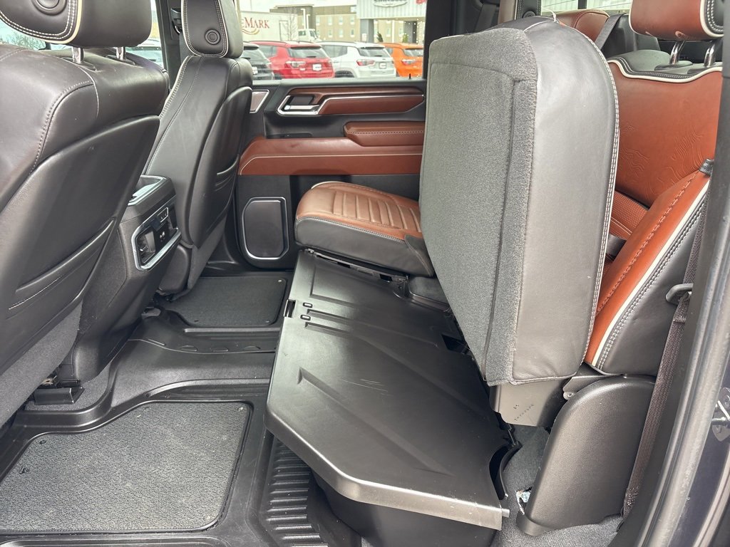 Used 2024 GMC Sierra 3500 Denali Ultimate image 40